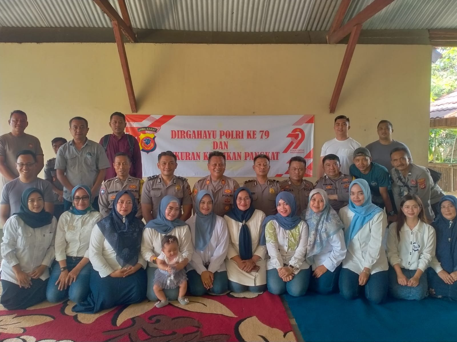 Syukuran HUT Bhayangkara ke-79 dan Kenaikan Pangkat di Polsek Cijeungjing Berlangsung Khidmat dan Penuh Kebersamaan