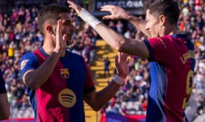 AC Milan Tertarik dengan Striker Barcelona, Robert Lewandowski