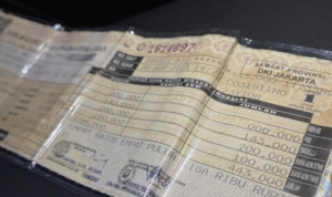 Untungnya Balik Nama Mobil Bekas: Perpanjang STNK Tanpa KTP Pemilik Lama