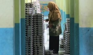 Presiden Prabowo Evaluasi Program Makan Bergizi Gratis: Antara Ambisi Besar, Masalah Tata Kelola, dan Tuntutan Perbaikan Menyeluruh
